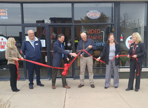 Elsie's Place Belvidere ribbon cutting