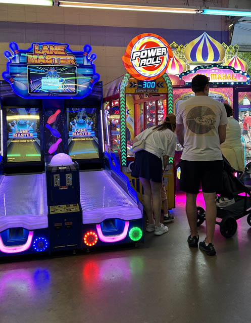 Minnesota State Fair Fun at Playland Arcade - Lane Master, Power Roll, and Taj Mahal